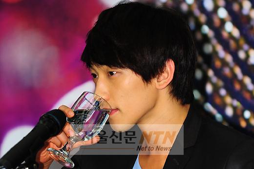 [NTN포토] ‘월드스타’ 비 “긴장했어요”