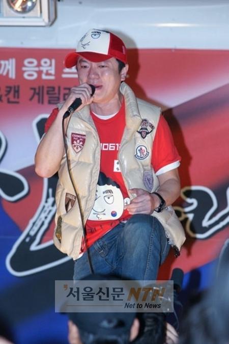 [NTN포토] 컬투 김태균 “열광의 도가니 속으로”