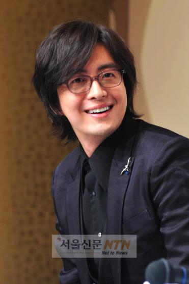‘욘사마’, 日신생아들 위한 선행활동 ‘화제’