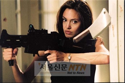 졸리 임신설이 확실한 이유는?