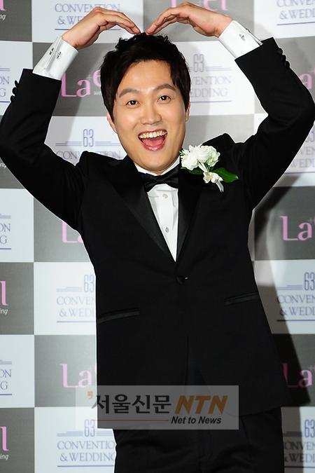 문천식, 10일 미모의 스튜어디스와 ‘웨딩마치’