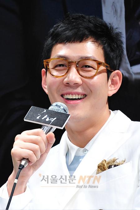 ‘하녀’ 이정재 “재촬영한 베드신 대사 충격적”
