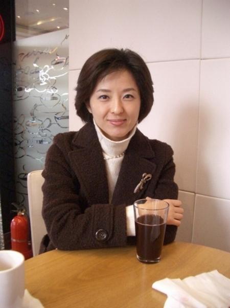 이주연 아나 결혼...네티즌 ‘뒷북 축하 세례’