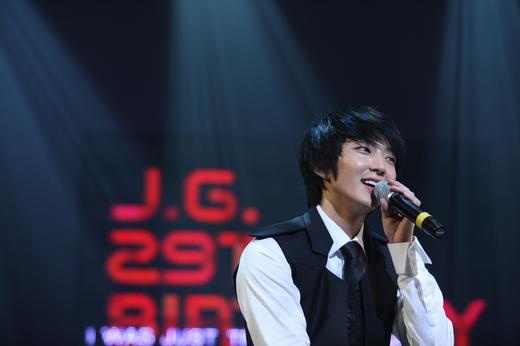 이준기 “이상형은 김태희, 애프터스쿨 가희와 친해지고파”