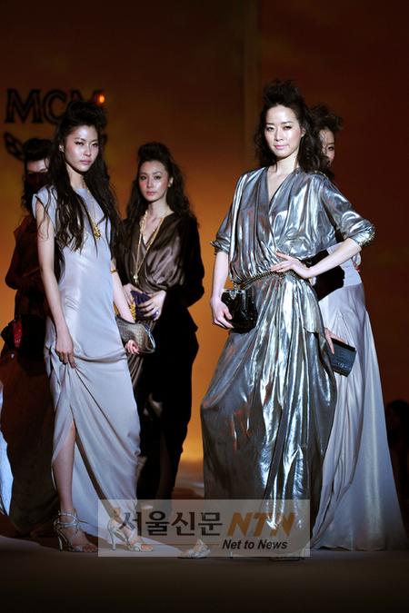 MCM, 2010 S/S 컬렉션 개최