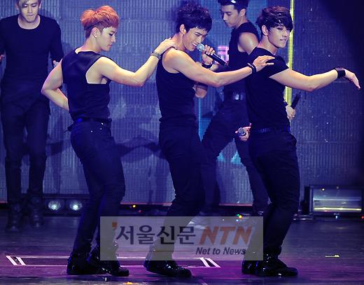 [NTN포토] ‘2PM’ 준호·택연·찬성, 섹시한 옆라인