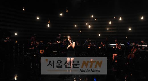 [NTN포토] 2년만에 컴백한 거미의 ‘감성 발라드’