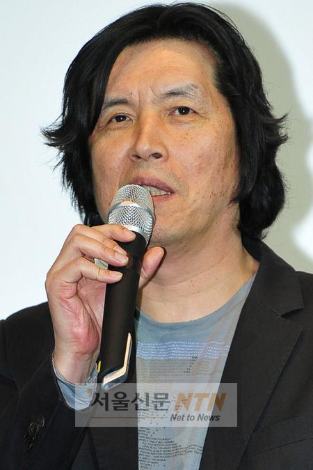 ‘시’ 이창동 감독 “영화제는 ‘국가대항전’이 아니다”