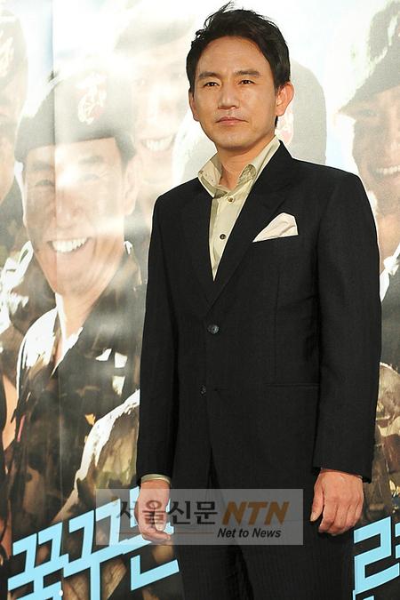 [NTN포토] 카리스마 넘치는 ‘대한민국1%’ 손병호