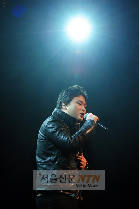 [NTN포토] ‘故 김현식 아들’ 김완제, ‘내 사랑 내 곁에’ 열창