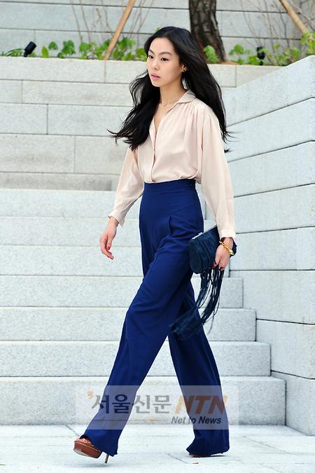 [NTN포토] 김민희, 긴머리 휘날리며 ‘멋진 워킹’