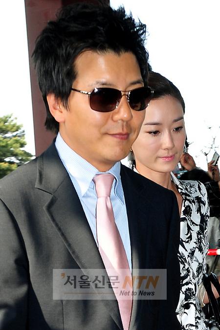 [NTN포토] ‘손지창·오연수’ 부부, “저희 같이 왔어요”