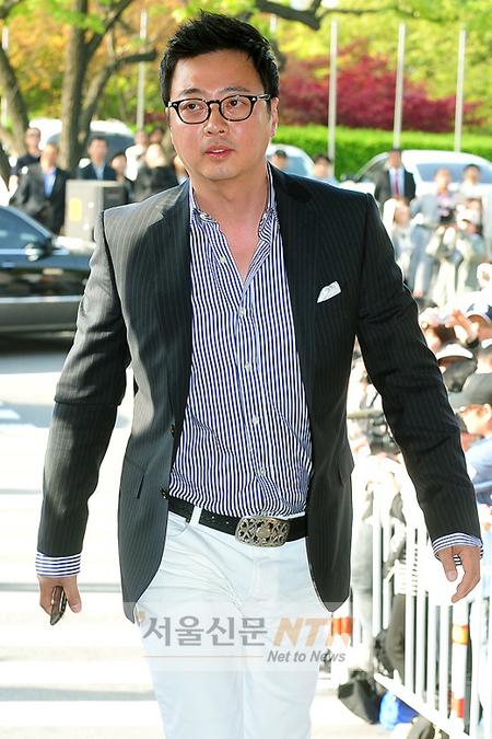 [NTN포토] 윤다훈 “결혼 축하드려요”