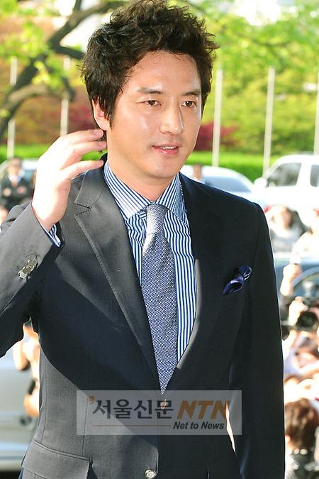 [NTN포토] ‘장·고 커플 결혼식’에 참석한 정준호