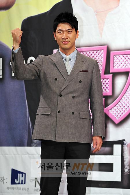 [NTN포토] 김상경, 주먹 불끈 쥐고~