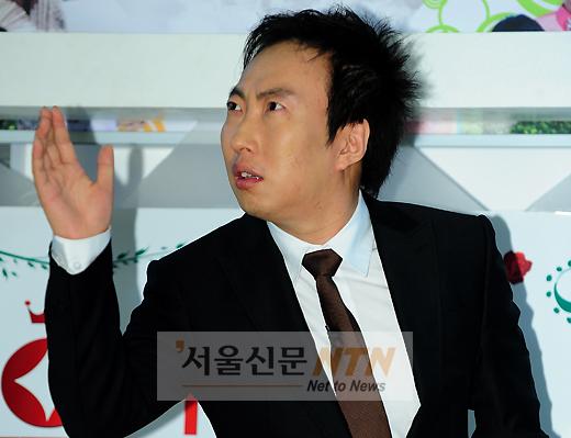 [NTN포토] ‘거성’ 박명수 “‘우아한 인생’ 대박 기원”