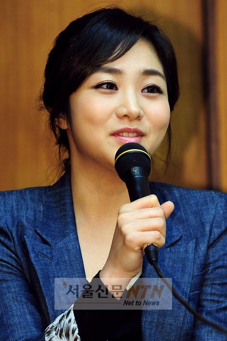 정다은 아나 ‘도전골든벨’ 이어 ‘스타골든벨2’ MC도 꿰차