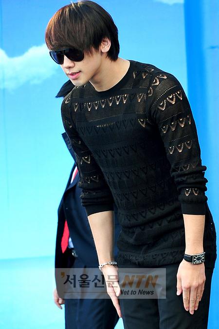 [NTN포토] 비. 팬들에게 보내는 공손한 인사