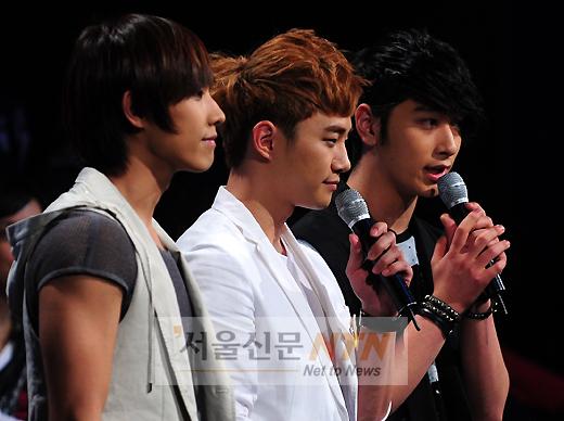 [NTN포토] 이준·준호·찬성 “‘엠카’ 사회 맡았어요”