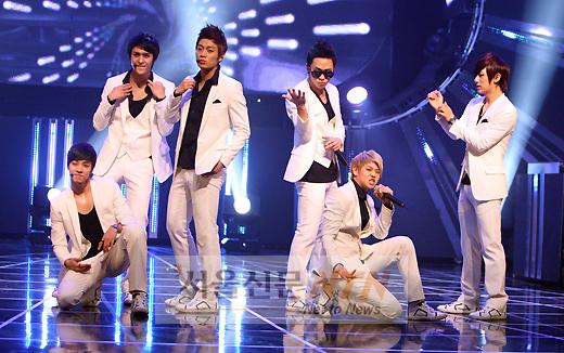 [NTN포토] 비스트, ‘스페셜 고별 무대’
