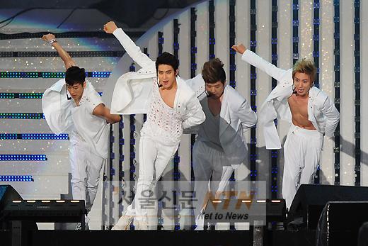 [NTN포토] 슈퍼주니어, ‘드림콘서트’ 엔딩 화려한 무대