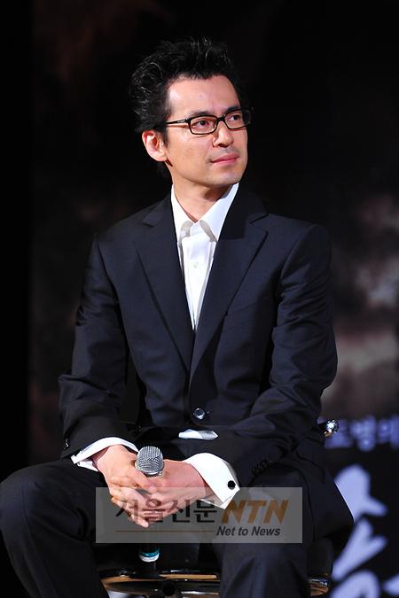 [NTN포토] 이재한 감독, 배우 못지 않은 외모