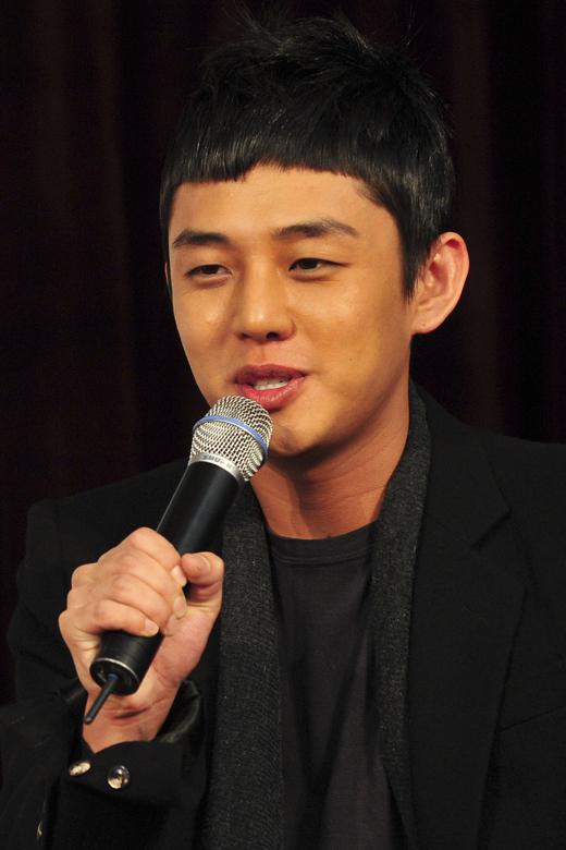 유아인, 조선시대 F4 ‘성균관스캔들’ 합류