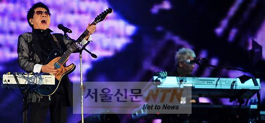 [NTN포토] 조용필 ‘특유의 시원한 가창력’