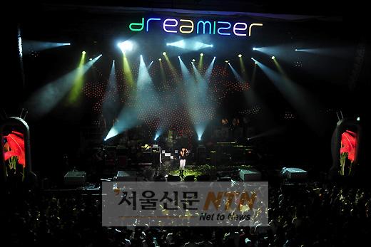 [NTN포토] 이승환 10집 발매 ‘돌발콘서트 2010’