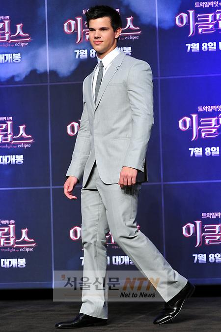 [NTN포토] ‘이클립스’ 테일러 로트너,멋진 워킹!
