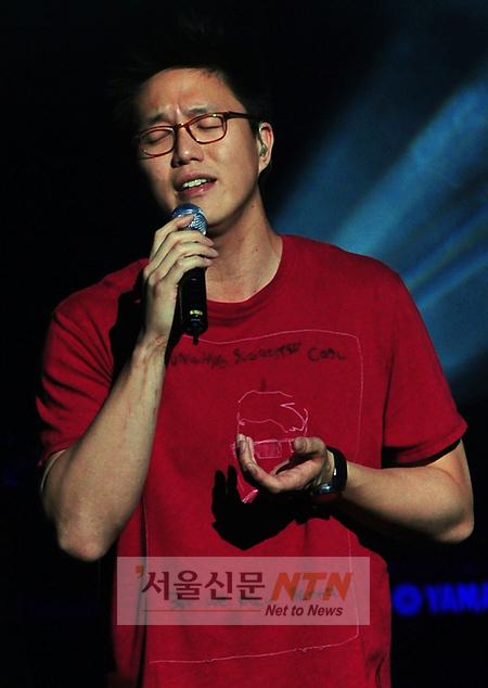 [NTN포토] 성시경, 감미로운 ‘발라드 왕자’의 귀환