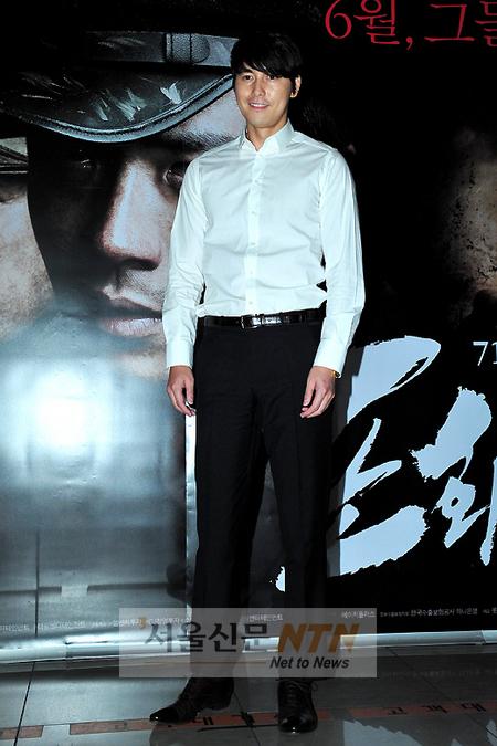 [NTN포토] 정우성 ‘빛나는 명품 기럭지’
