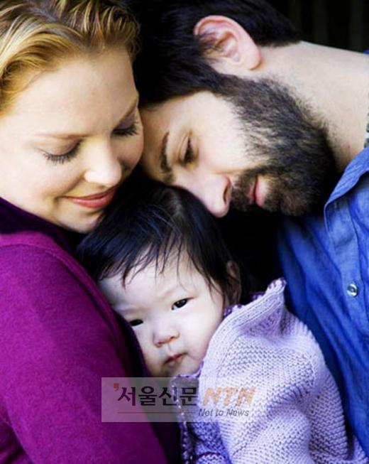 ‘한국인 입양’ 캐서린 헤이글 “유행따라 입양 No”