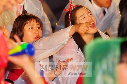 [NTN포토] 김신영-정가은, ‘저 선수 반칙 아니야?’