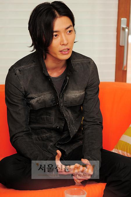 [NTN포토] 김재욱, ‘패셔니스타 이미지 나쁘지 않다’
