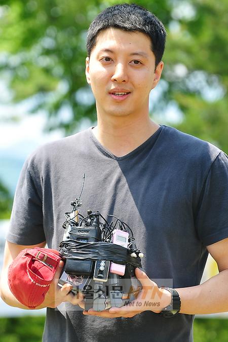 [NTN포토] 밝은 모습으로 인터뷰하는 이동건