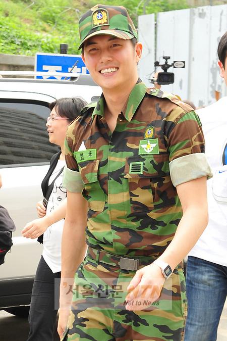 [NTN포토] 군 전역한 재희 ‘홀가분한 마음으로···’