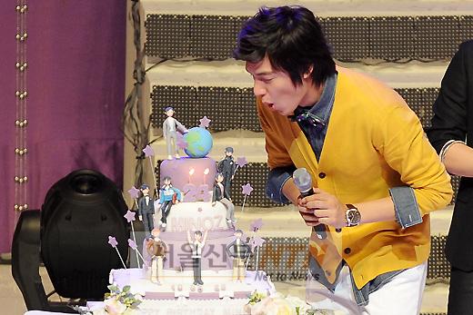 [NTN포토] 이민호, 팬클럽 여러분 감사해요~