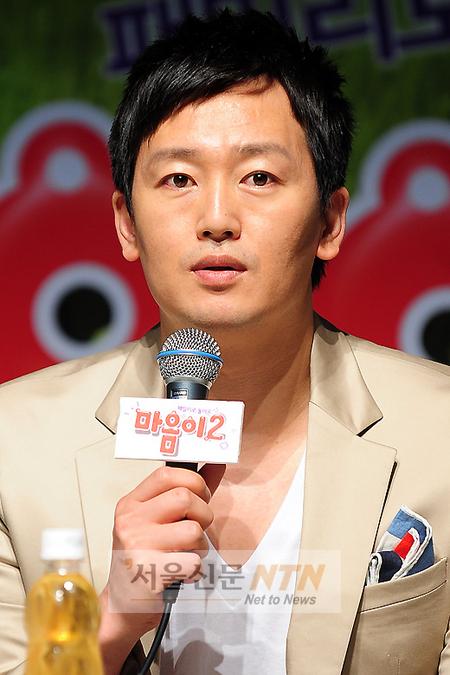 [NTN포토] 김정태, “저 차가운 사람 아니에요~”