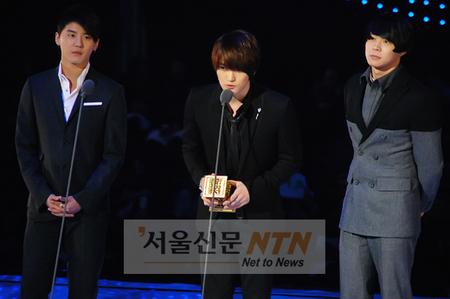 동방신기 3인, SM에 “부당이득 30억 반환” 소송 제기