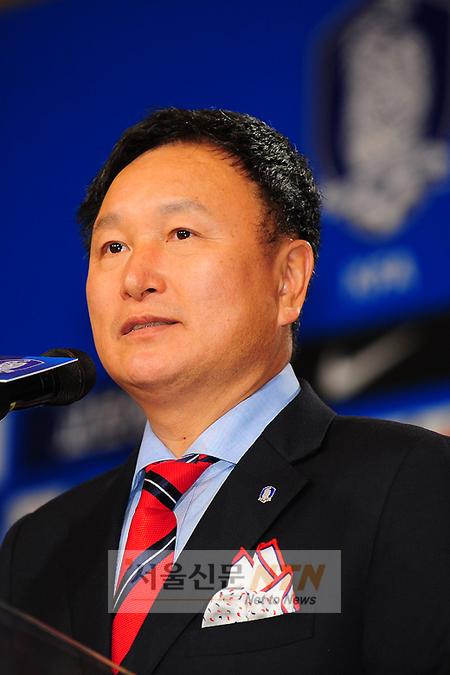 [NTN포토] 허정무, ‘선수들이 눈물 흘릴 때 가슴 아팠다’