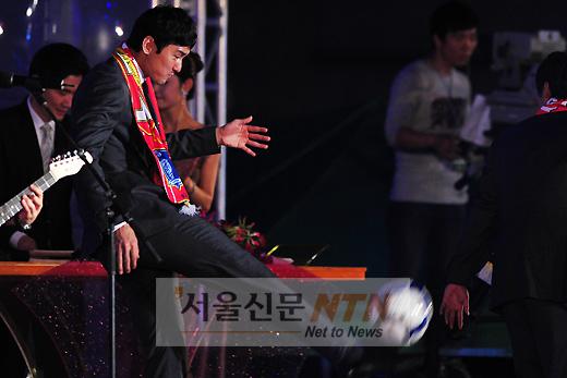 [NTN포토] 이정수, ‘이 발로 골 넣었어요’