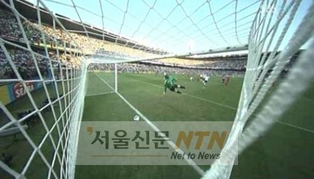[신기혁의 스포츠 스토리] 흥행과 공정성 사이의 딜레마, 월드컵 비디오 판독 도입에 대하여