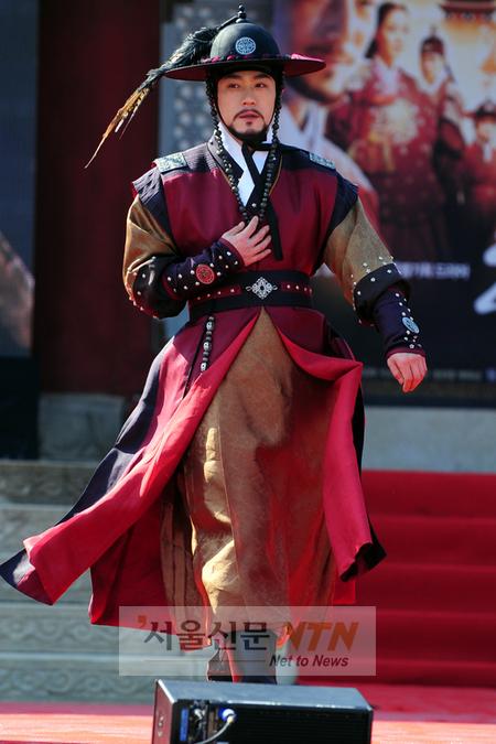 ‘여성폭행’ 최철호, 11일 기자회견서 첫 입장표명