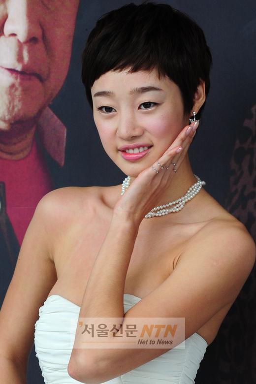 최여진 “닉쿤과 손잡는 연기 사심 담아” 고백