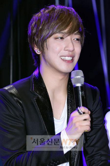 ‘씨앤블루’ 정용화 “콧수염 난 여자, 싫어요”