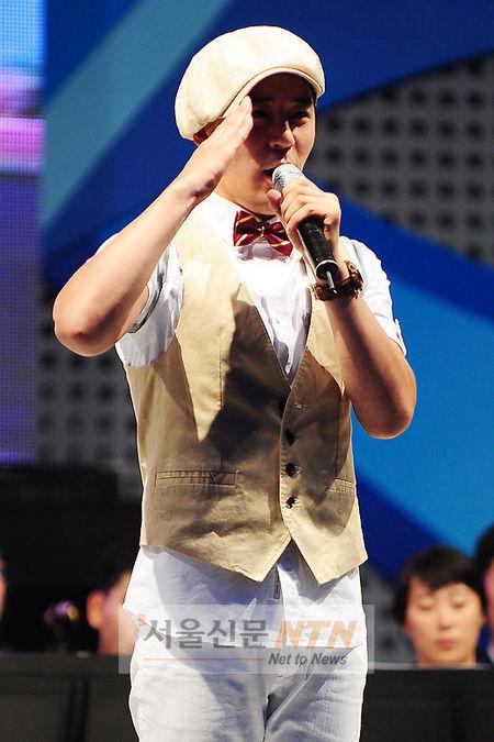 [NTN포토] 붐, ‘일병 이민호 충성!’