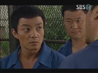 화제인물 ‘자이언트’ 옆에 조폭은 고대 엄친아