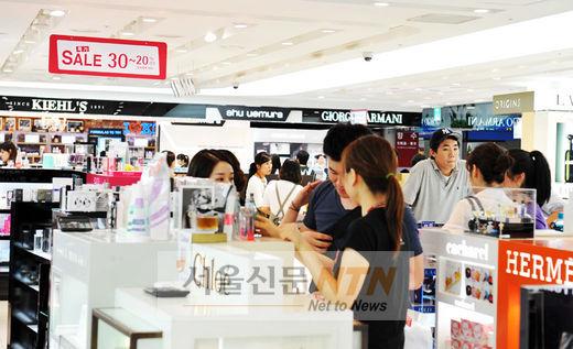 공항 면세점 설문, 장동건·서인영 쇼핑 이미지와 어울려…