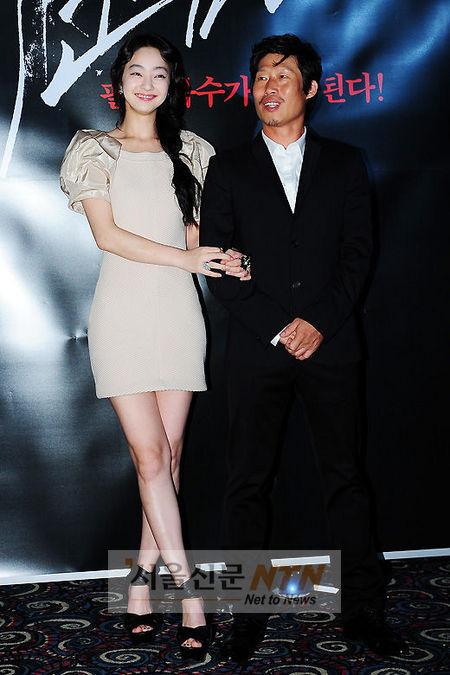 ‘죽이고싶은’ 서효림, ‘170cm+킬힐’로 유해진 ‘굴욕’